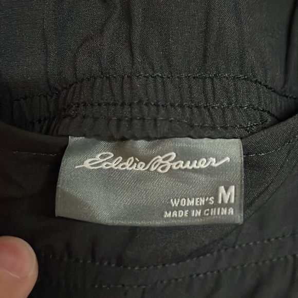 Eddie Bauer size Medium Black Stretchy Lightweight Straight Leg Athletic Pants - Picture 2 of 10